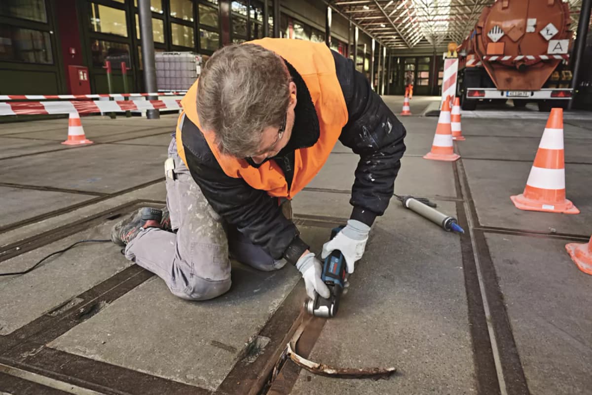 Bosch GOP 55-36 Multitool + 35 Delige Accessoireset In L-Boxx - 550W thumbnail 4