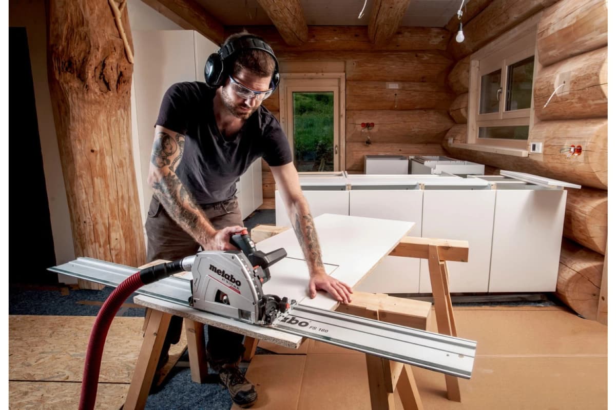 Metabo KT 18 LTX 66 BL 18V Li-ion Accu Invalcirkelzaag Set (2x 8.0Ah Accu) In MetaBOX - 165 X 20mm - Koolborstelloos thumbnail 4