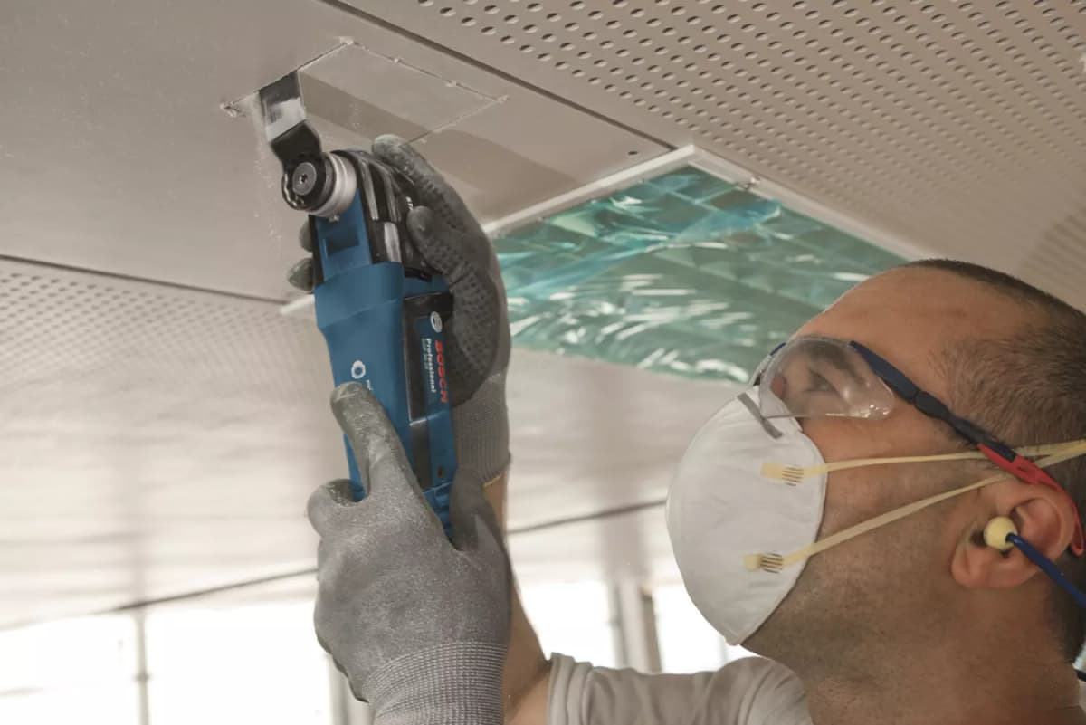 Bosch GOP 30-28 Multitool + Invalzaagblad - 300W thumbnail 3