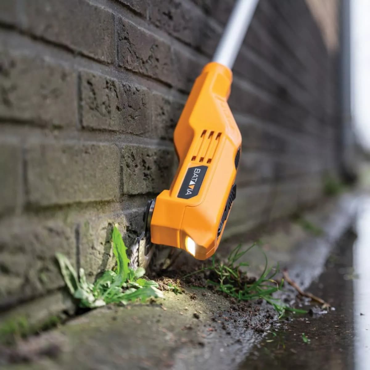 Batavia 7064804 Fixxpack 12V Li-Ion Accu Telescopische Onkruidborstel Set (1x 2.0Ah) - 158 Cm thumbnail 2