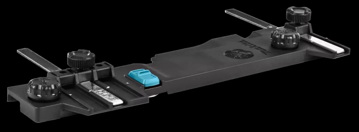 Makita 195838-7 Adapter Voor Geleiderails Voor Cirkelzaag thumbnail 3