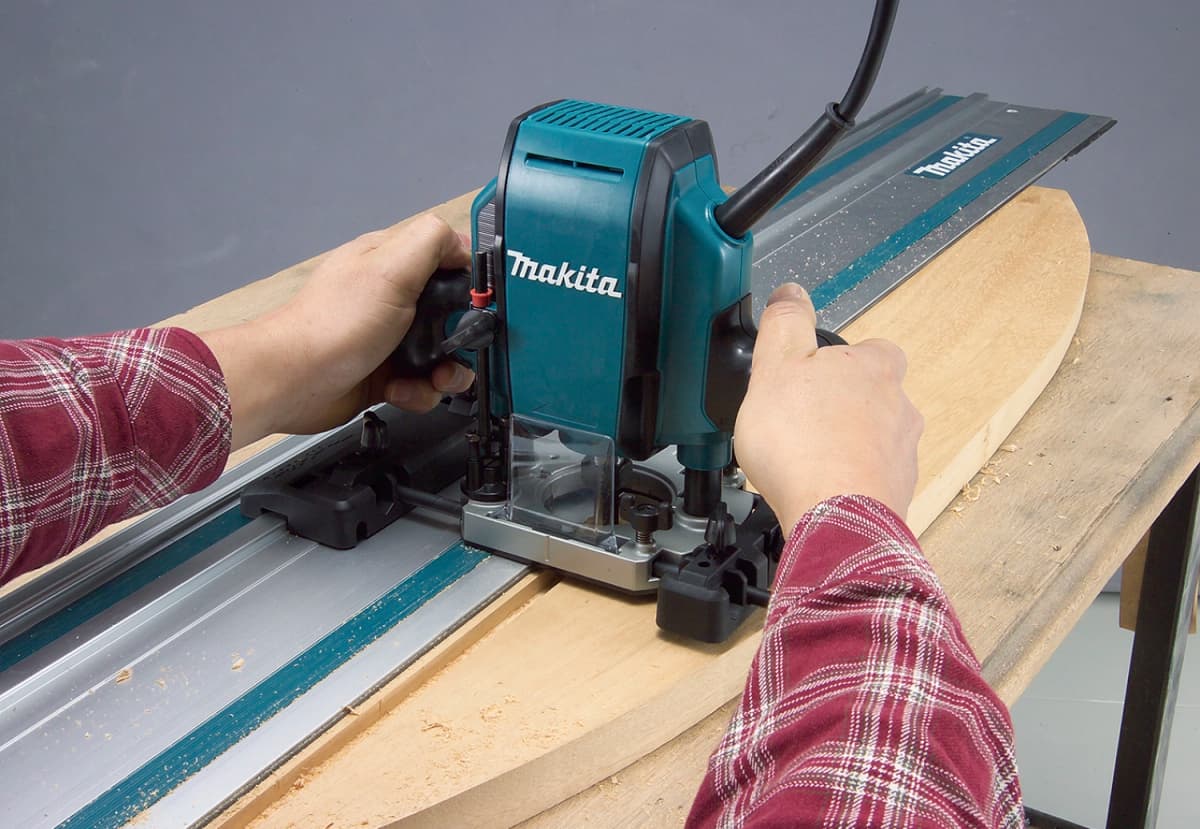 Makita RP0900J Bovenfrees In Mbox - 900W - 8mm thumbnail 4