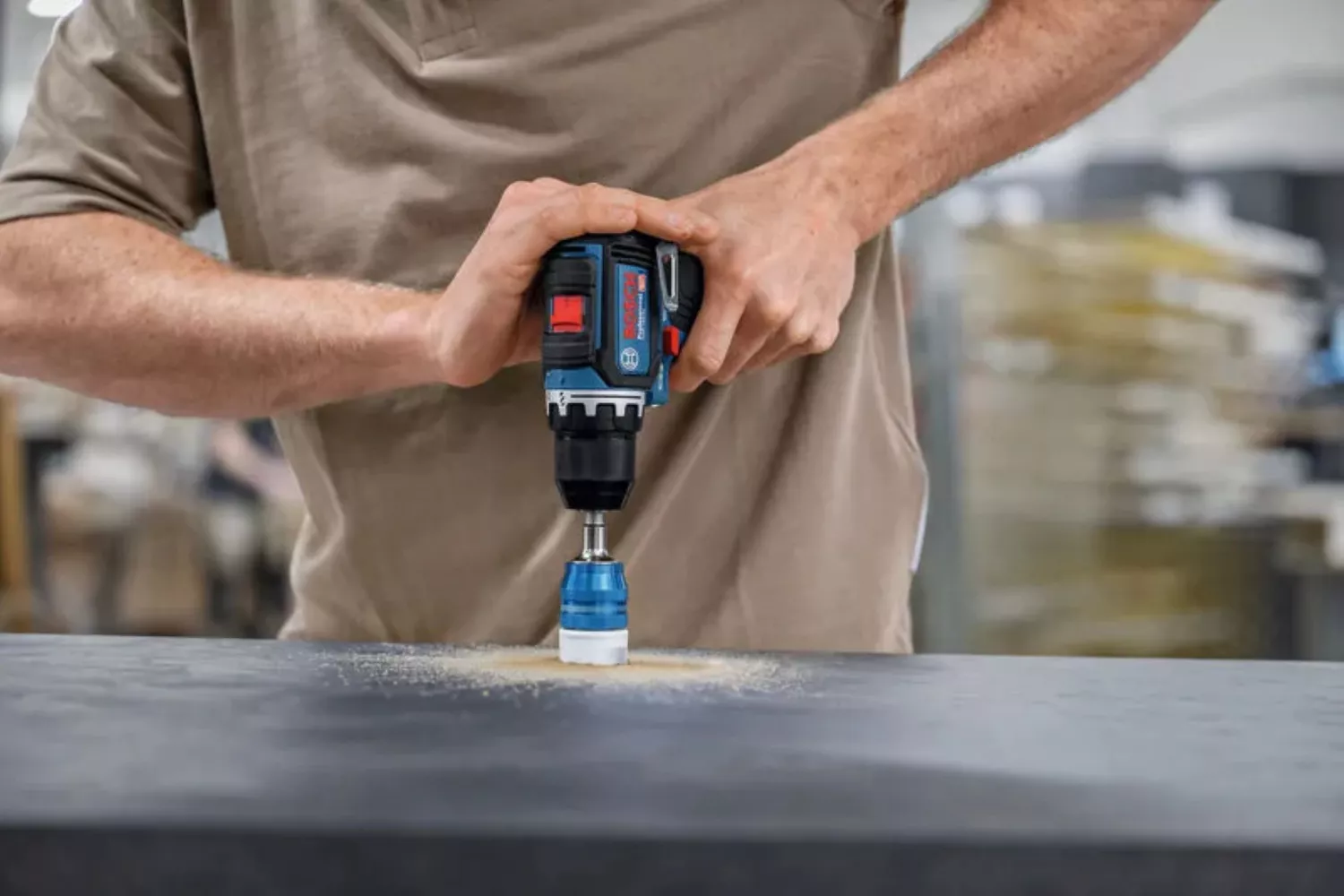 Bosch GSR 12V-32 12V Accu Schroefboormachine Set (2x 2,0 Ah) In L-Boxx thumbnail 4