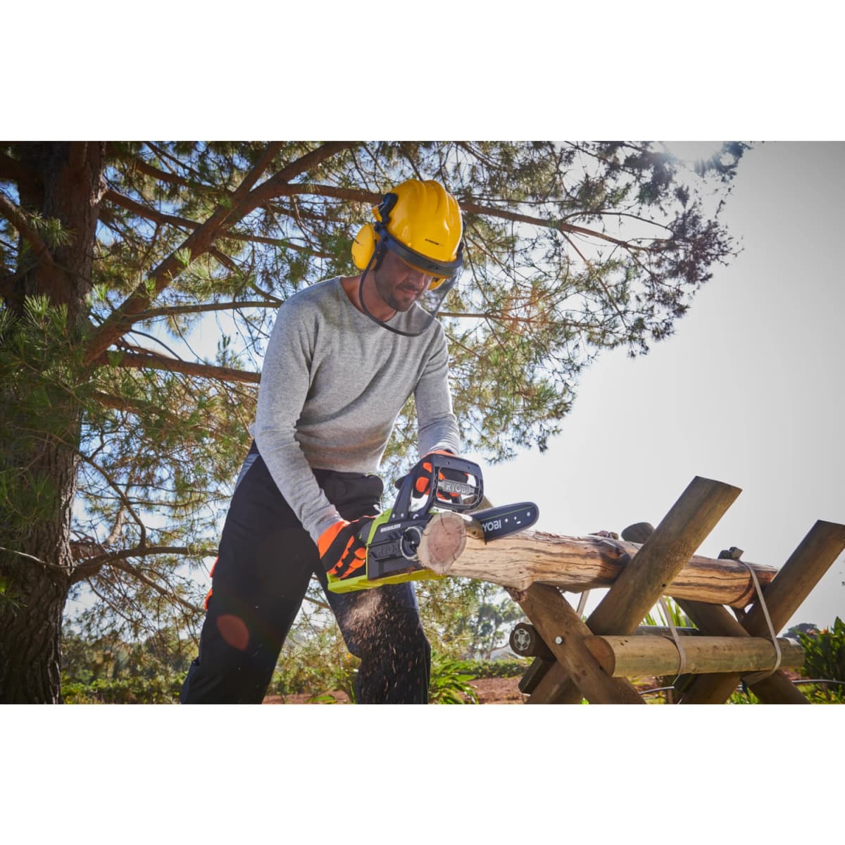 Ryobi RCS1830-140B One+ 18V Li-Ion Accu Kettingzaag Set (1x 4.0Ah) - 30cm thumbnail 2