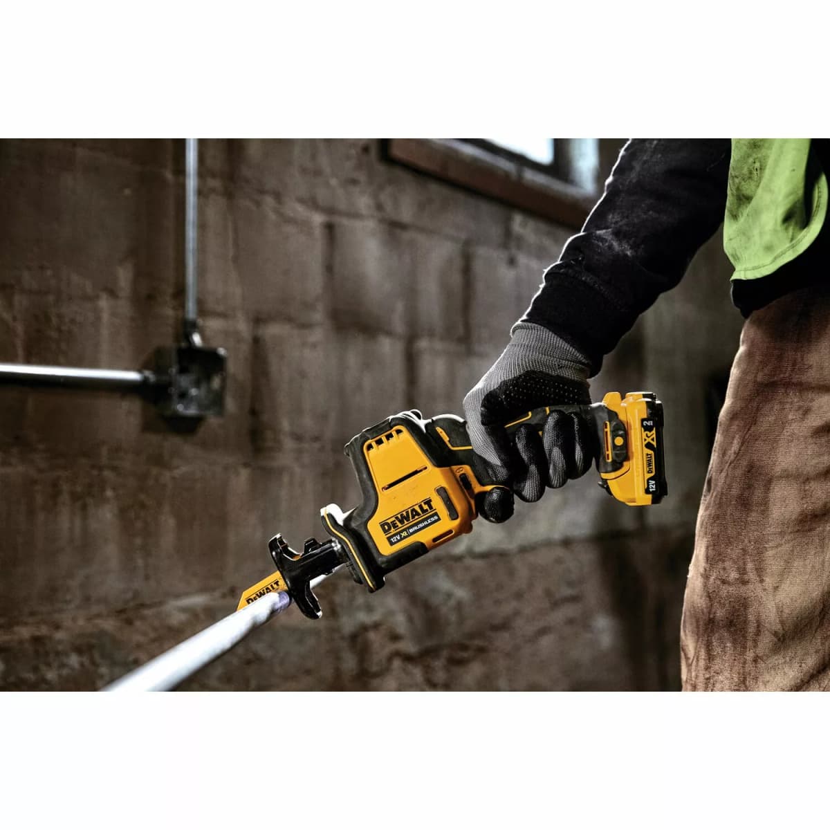 DeWALT DCS312D2-QW 12V Li-ion XR Accu Compacte Reciprozaag Set (2x 2.0Ah) In TSTAK - Koolborstelloos thumbnail 4