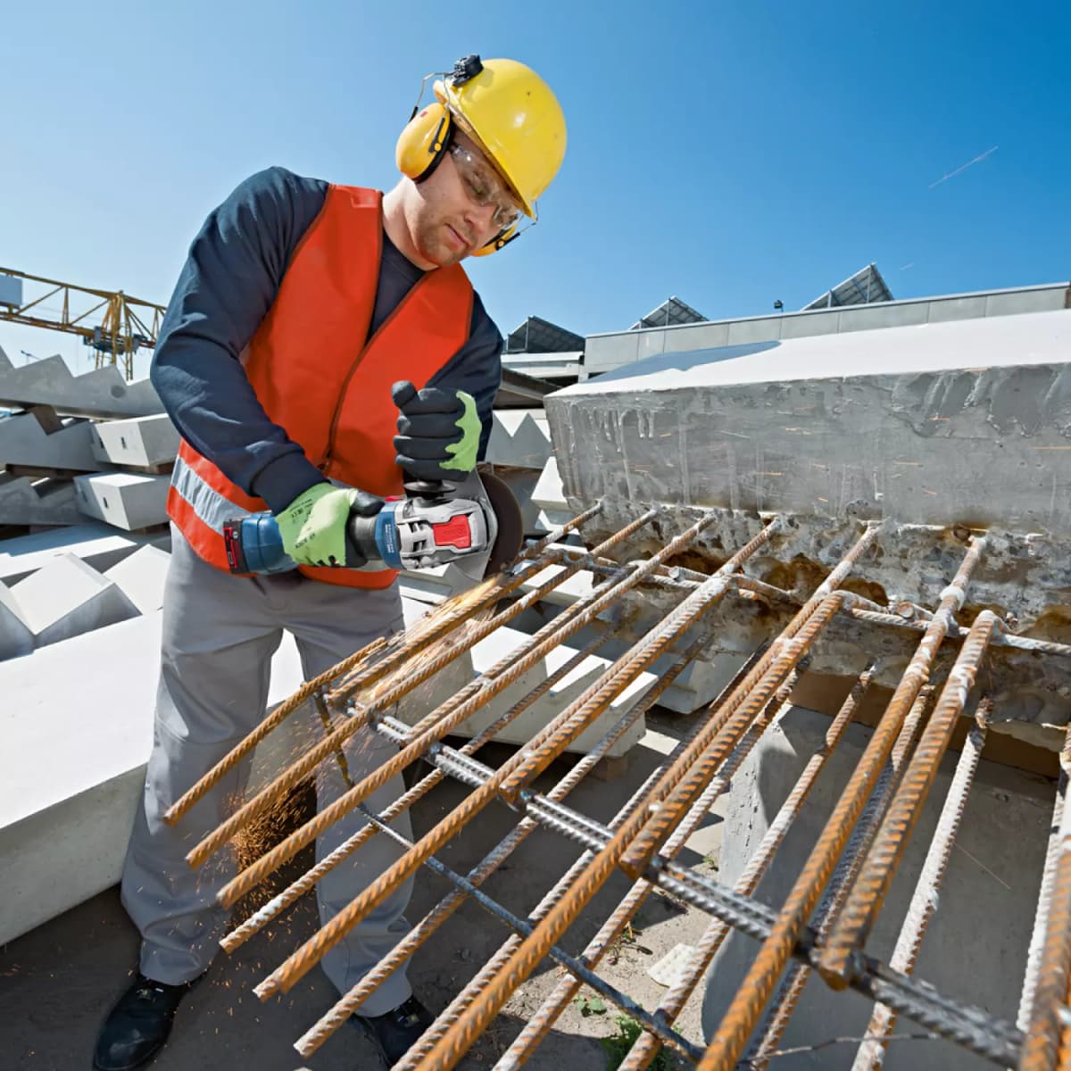 Bosch GWX 18V-10 18V Li-Ion Accu X-LOCK Haakse Slijper Body In L-Boxx - 125mm - Koolborstelloos thumbnail 3