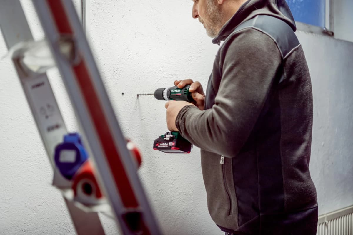 Metabo SB 18 L BL 18V Li-Ion Accu Klopboormachine Set (2x 2.0Ah Accu) In MetaBOX - Koolborstelloos thumbnail 3