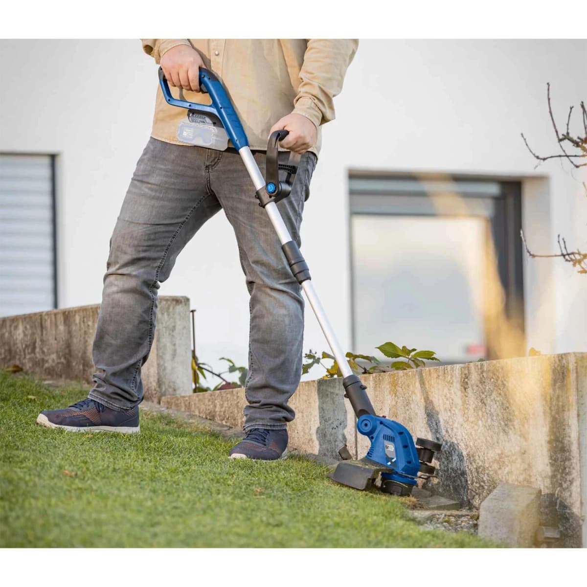 Scheppach Accu Grastrimmer 20V C-LT300-X 300mm thumbnail 4