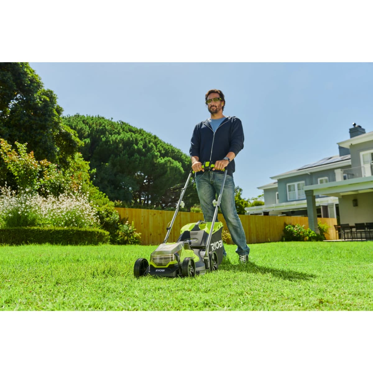 Ryobi ONE+ RLM1833BLT1825M 18V Accu 33cm Grasmaaier&25cm Grastrimmer Kit (incl. 1x 4.0Ah Accu&Lader) thumbnail 2