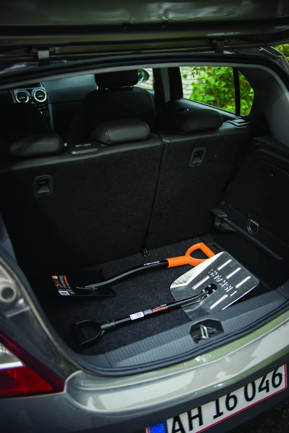 Fiskars 141020 Sneeuwschep - 72cm - Aluminium thumbnail 3