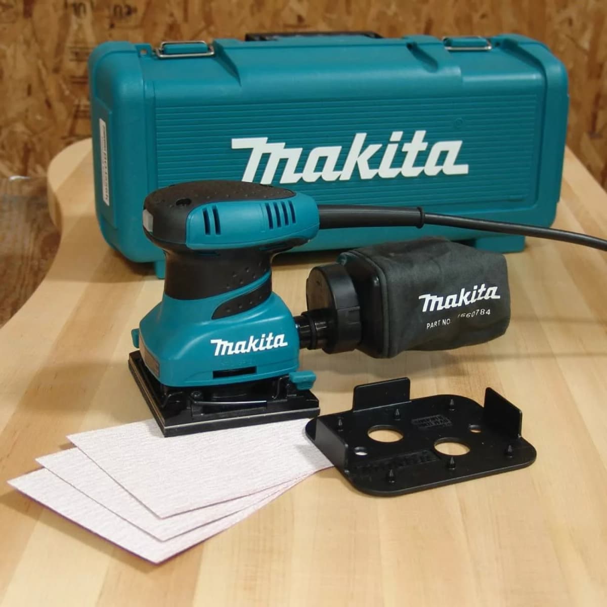 Makita BO4556K Vlakschuurmachine In Koffer - 200W - 112 X 102mm thumbnail 2