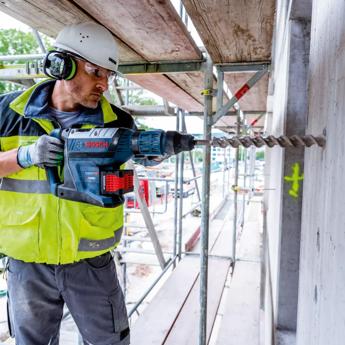 Bosch GBH 18V-45 C 18V Li-Ion Accu BiTurbo SDS-max Combihamer Set (2x 12Ah) In Koffer - 12,5 J thumbnail 4