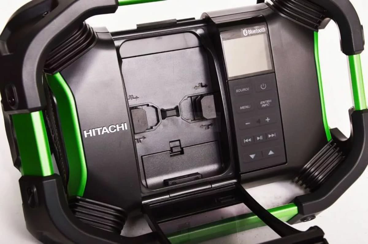 HiKOKI UR18DSDLW4Z 14,4-18V Li-Ion Accu Bouwradio - DAB+ - Bluetooth - Werkt Op Netstroom&Accu thumbnail 2