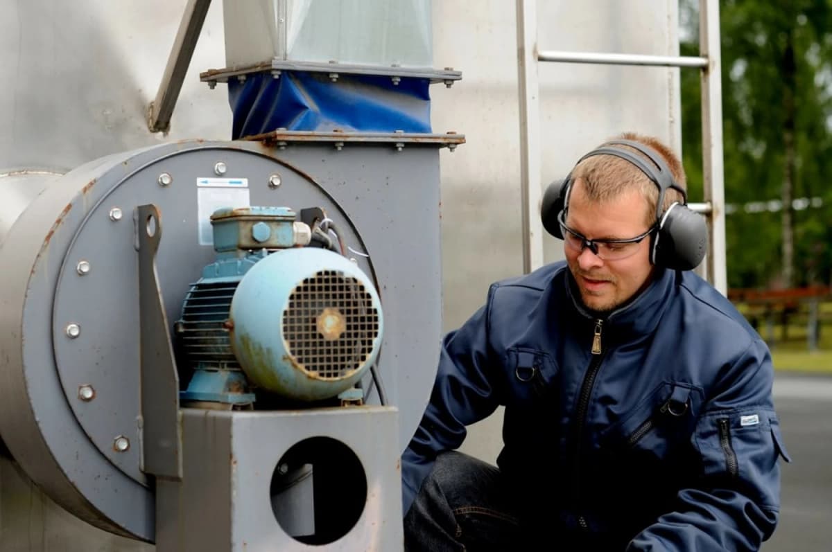 3M PELTOR X5 Gehoorkap Met Hoofdbeugel thumbnail 2