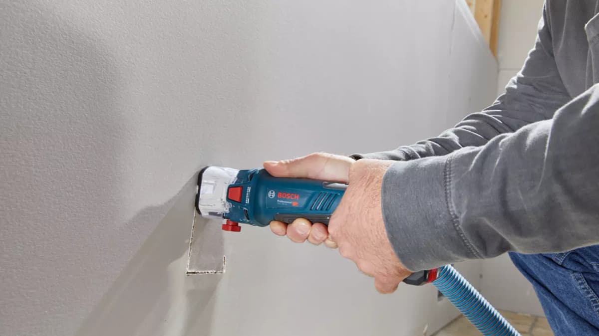 Bosch GCU 18V-30 18V Li-ion Accu Droogbouwfrees Body - Koolborstelloos thumbnail 2