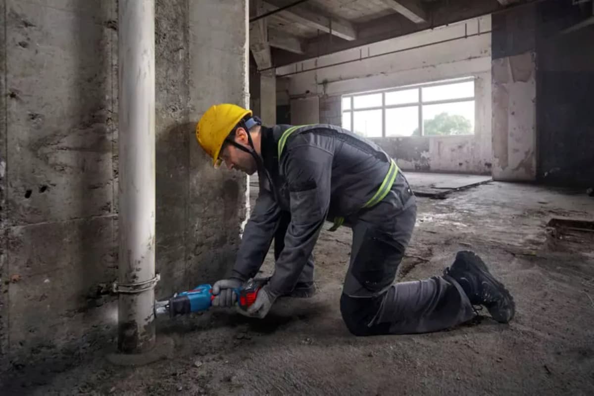 Bosch GSA 18V-24 18V Accu Reciprozaag Body In L-Boxx thumbnail 3