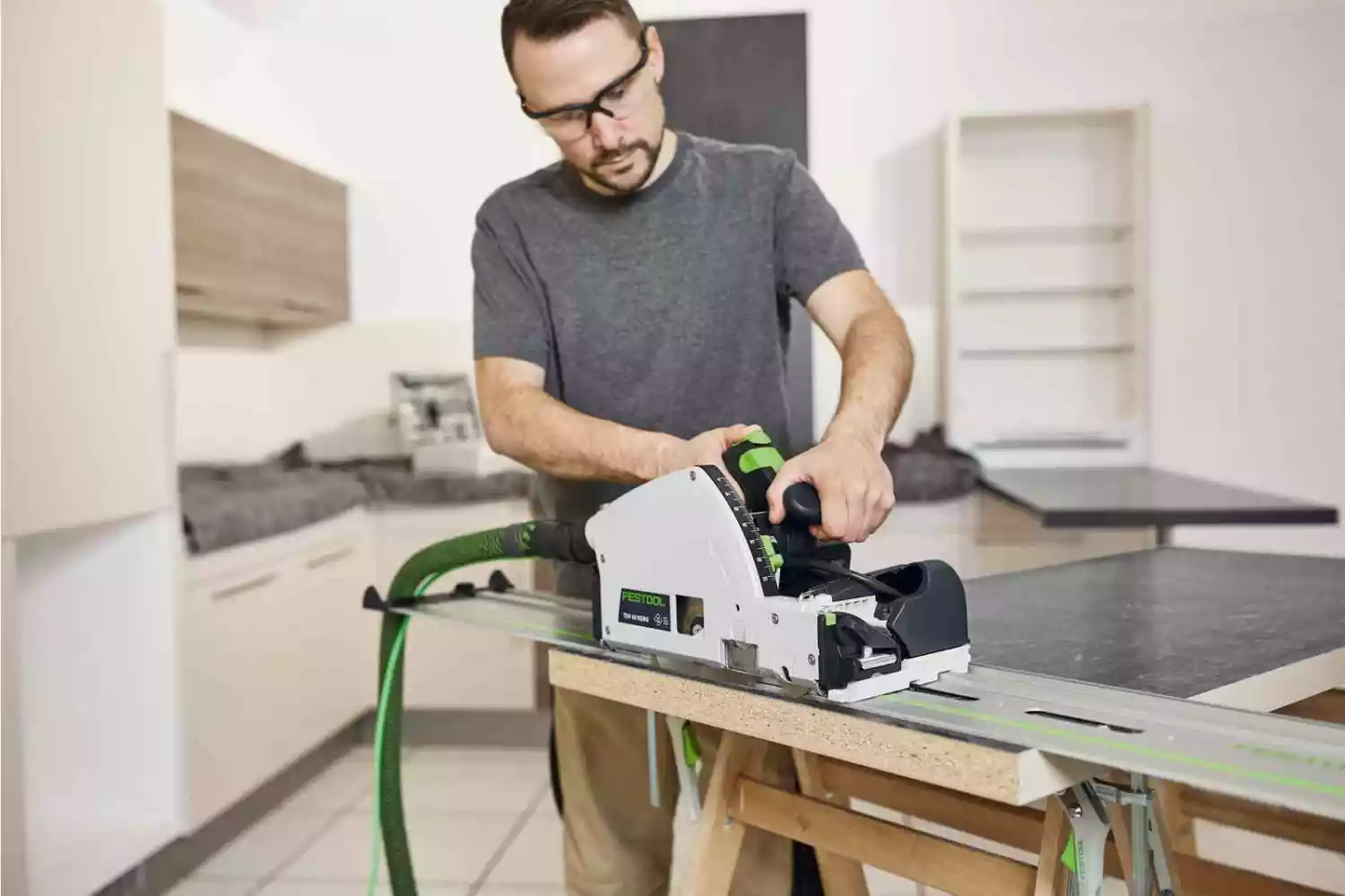 Festool TSV 60 KEBQ-Plus-FS Invalzaag Met Voorritsfunctie Incl. Geleiderail En Cirkelzaagblad In Systainer - 1500W thumbnail 4