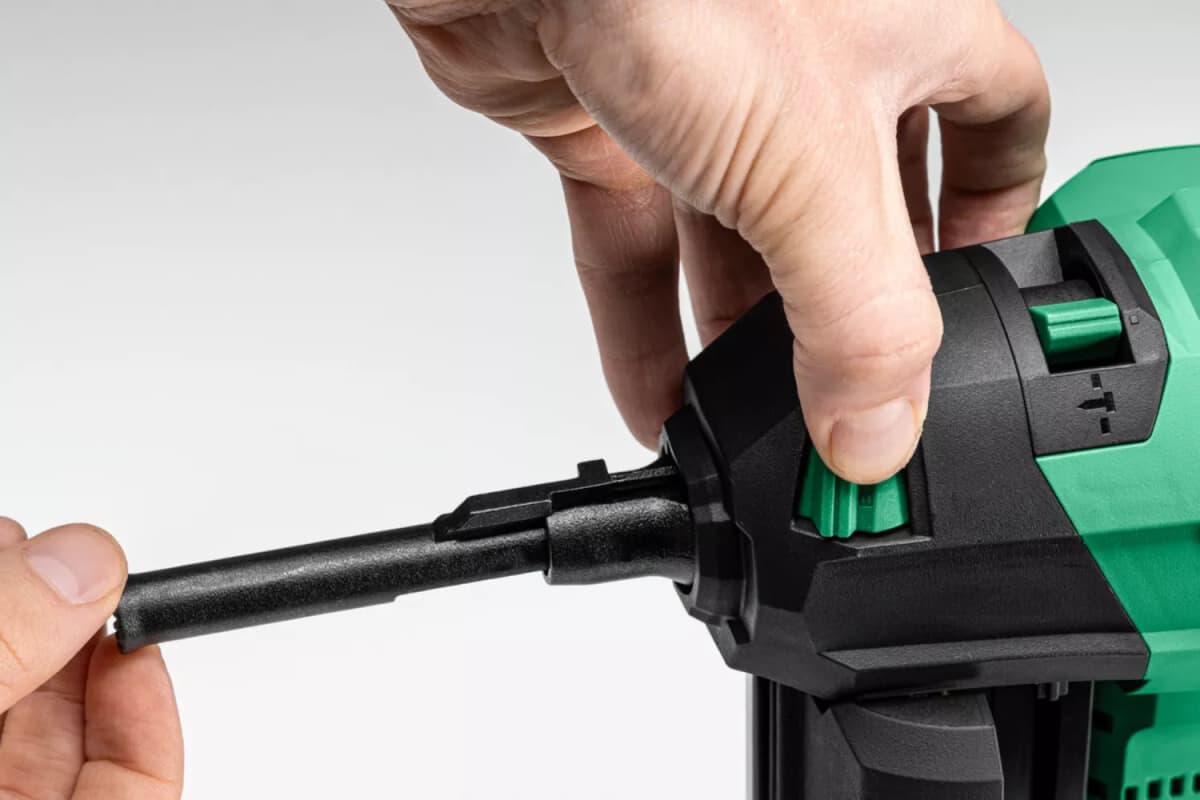 HiKOKI NC1840DAWQZ 18V Li-ion Accu Beton Spijkerapparaat Set (2x 5.0Ah Accu) In Koffer - 40mm thumbnail 3