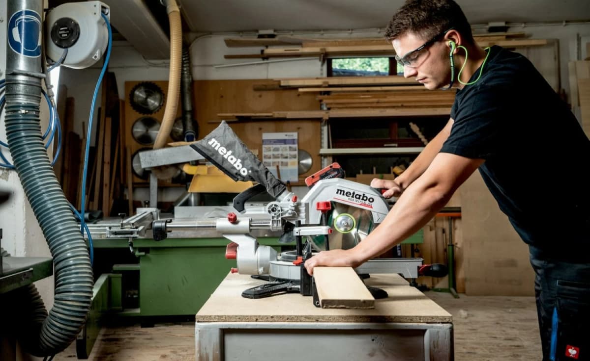 Metabo KGS 18 LTX BL 216 LiHD Accu Afkortzaag Body - 216 X 30mm thumbnail 3