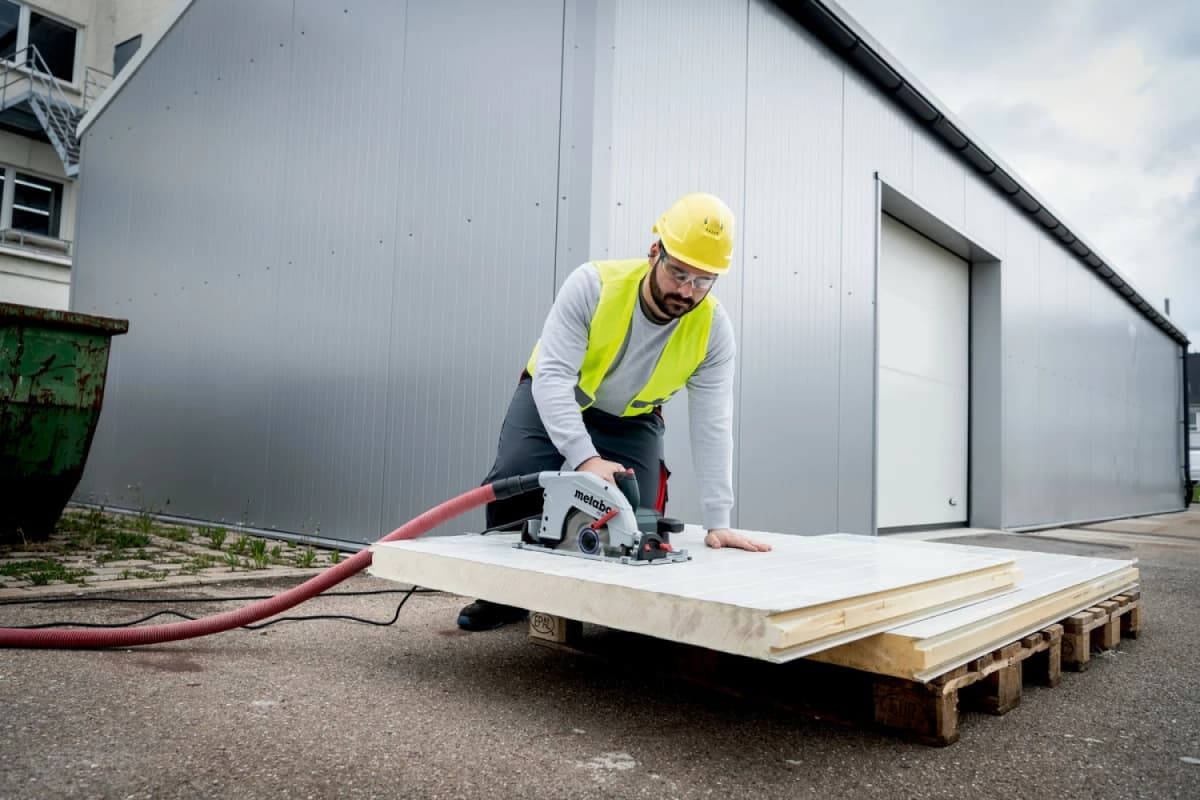 Metabo KS 85 FS Cirkelzaag Incl. Geleiderail - 2000W - 235mm thumbnail 3