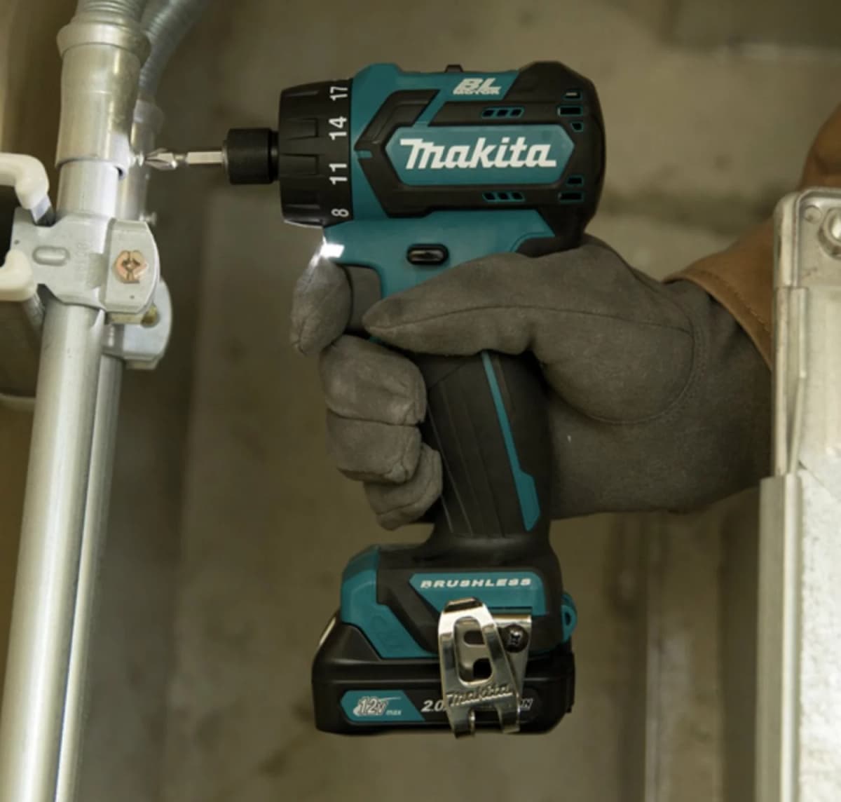 Makita DF032DZ 10.8V Li-Ion Schuifaccu Boor-/schroefmachine Body - Koolborstelloos thumbnail 2