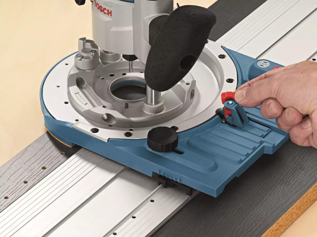 Bosch FSN RA 32 1600 Geleiderail Met Gatenraster - 32-gats thumbnail 4