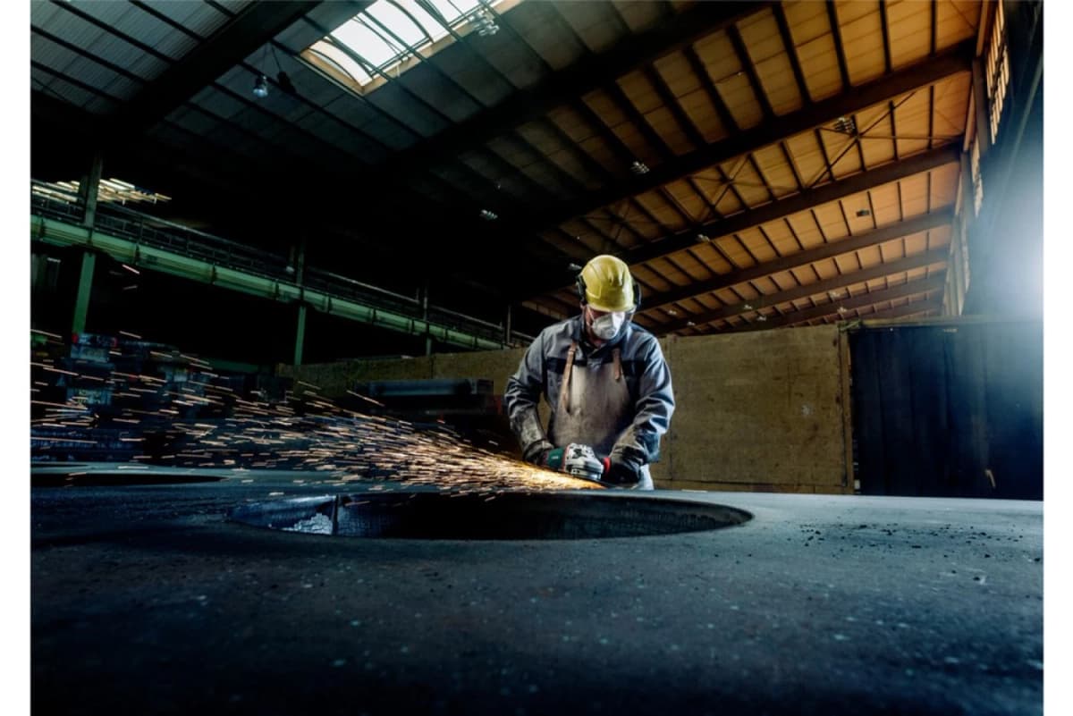 Metabo WE 24-180 MVT Haakse Slijper - 2400W - 180mm thumbnail 2