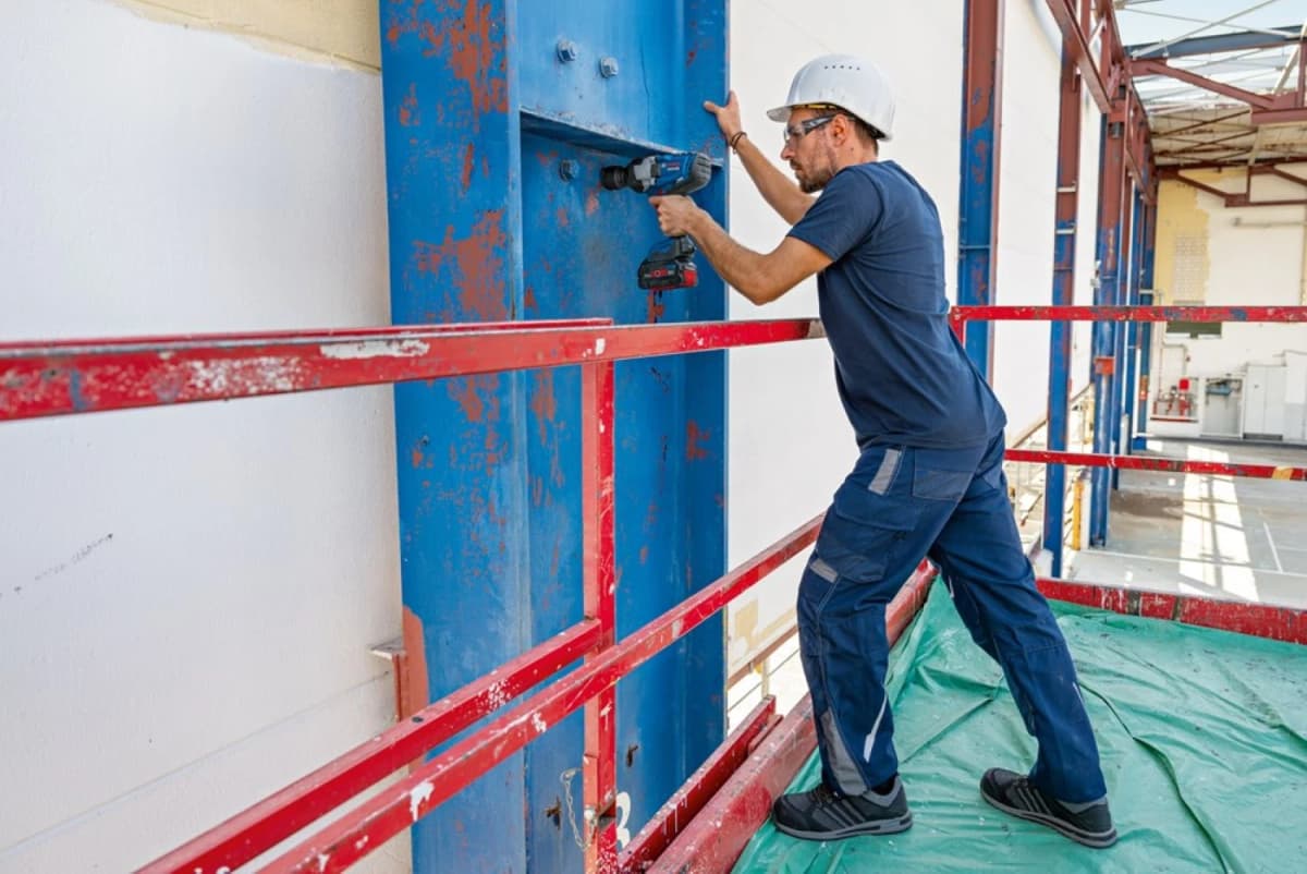 Bosch GDS 18V-1600 HC 18V Accu Slagmoersleutel Set (2x 8.0Ah) In L-Boxx - 1600 Nm thumbnail 4