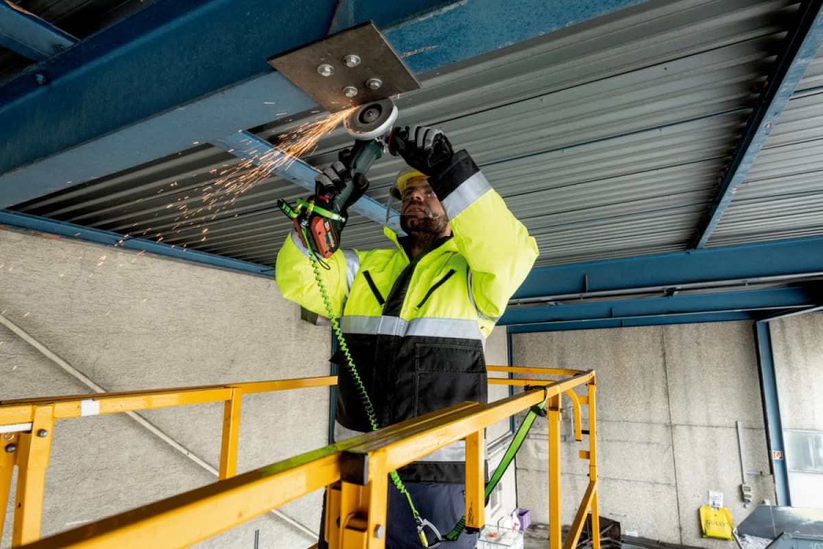 Metabo WPB 18 LT BL 11-125 Quick 18V Li-ion Accu Haakse Slijper Body In MetaBOX - 125 Mm thumbnail 3