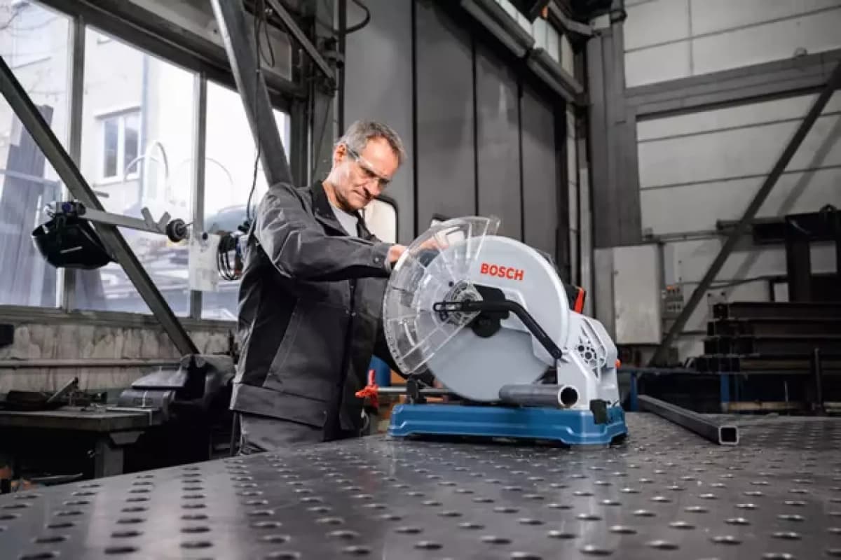 Bosch GCD 18V-355 18V Accu Metaalzaag thumbnail 2