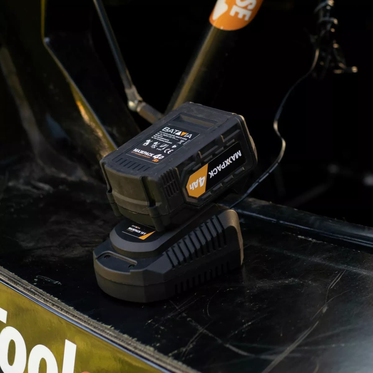 Batavia 7063911 Maxxpack 18V Li-Ion Accu Autolader - 2.2Ah thumbnail 2