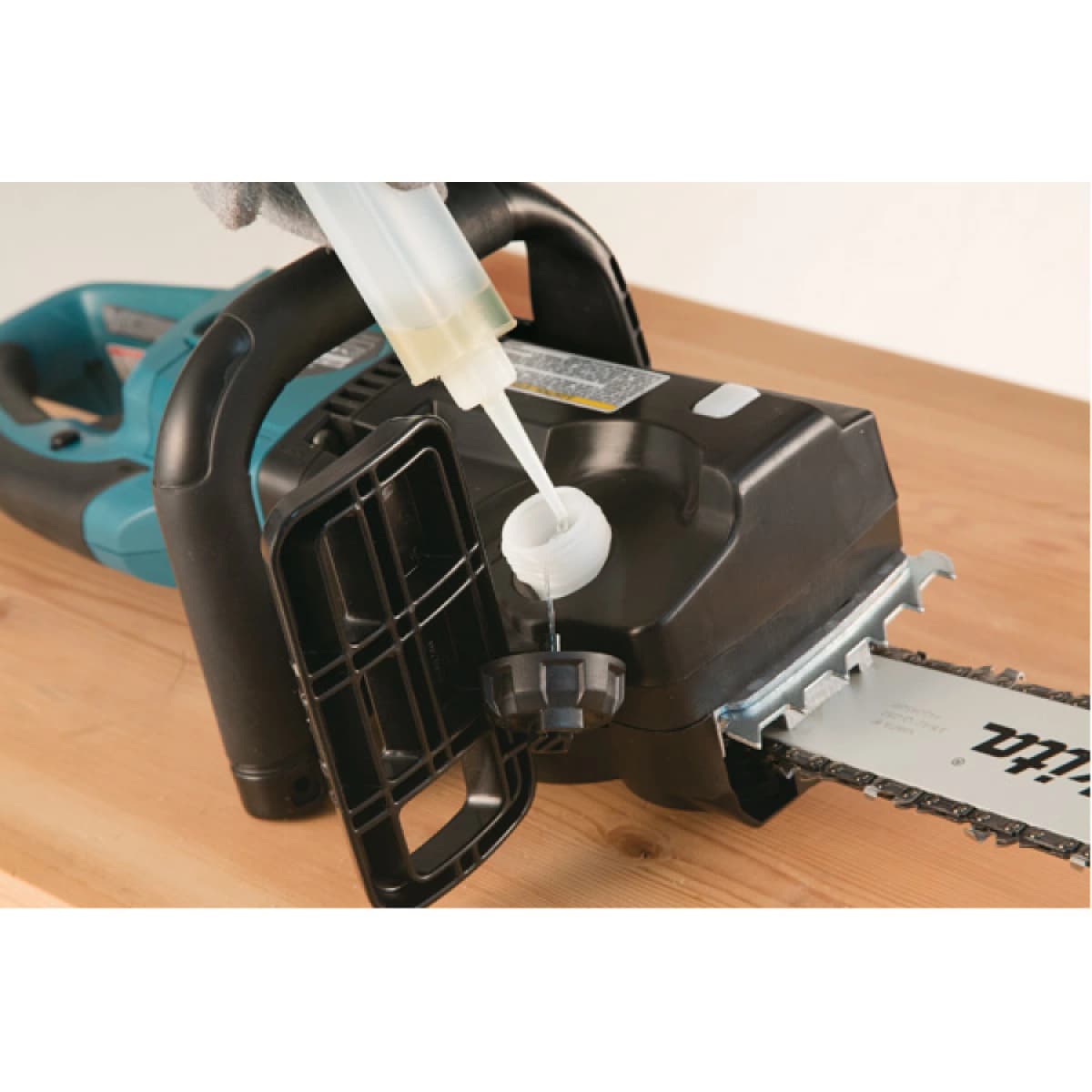 Makita UC3551A Kettingzaag 2000W - 35cm thumbnail 4