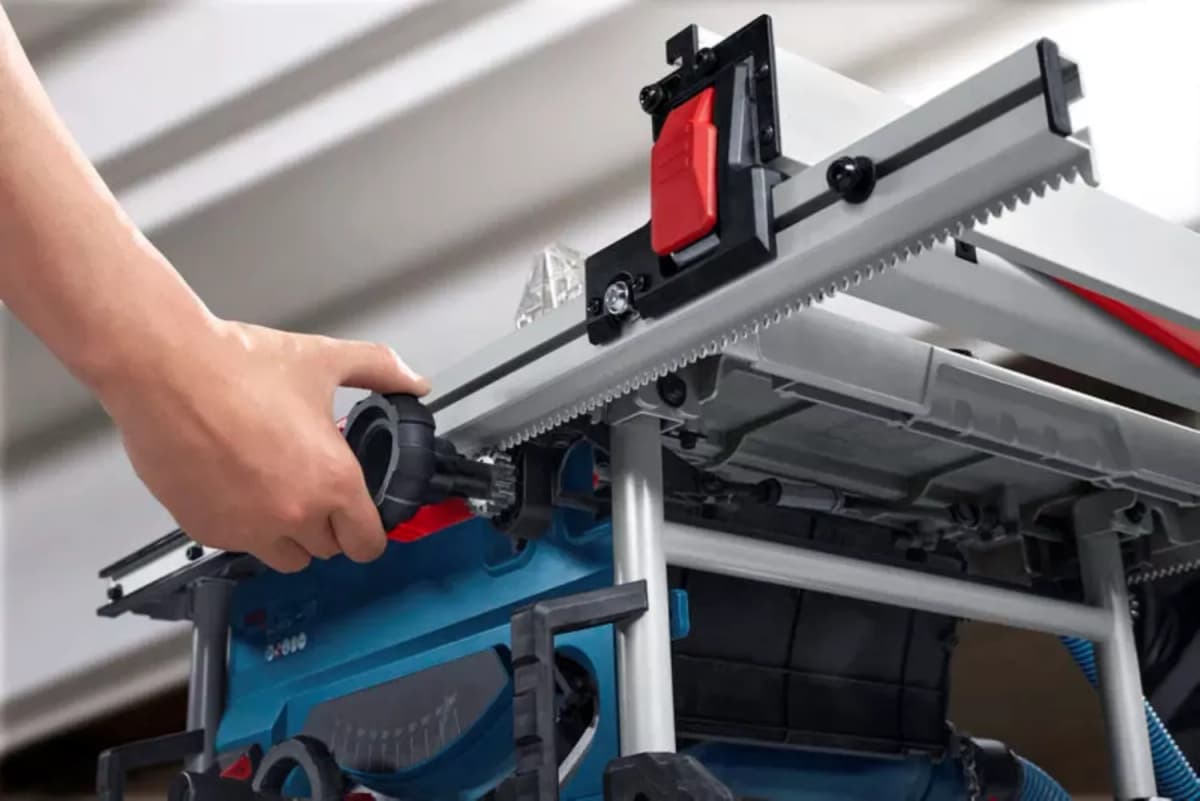 Bosch GTS 70-216 Tafelzaag - 1850W - 216x30mm thumbnail 3