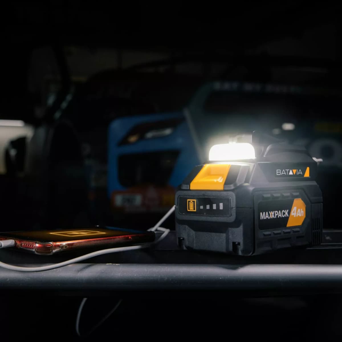 Batavia 7064210 Maxxpack 18V Li-Ion Accu Laadadapter Met Zaklamp thumbnail 3