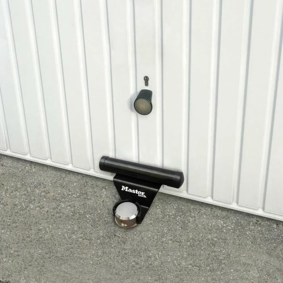 Master Lock 1488EURDAT Anti Inbraakslot Voor Garage - 71mm thumbnail 3