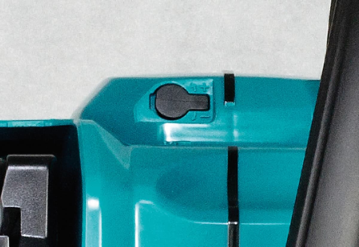 Makita UC022GZ XGT 40V Li-Ion Accu Kettingzaag - 35cm - Snelspan thumbnail 2