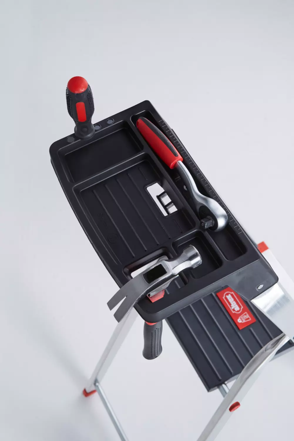 Altrex Lima Huishoudtrap - Aluminium - 4 Treden - Max. Werkhoogte 2,8m thumbnail 3