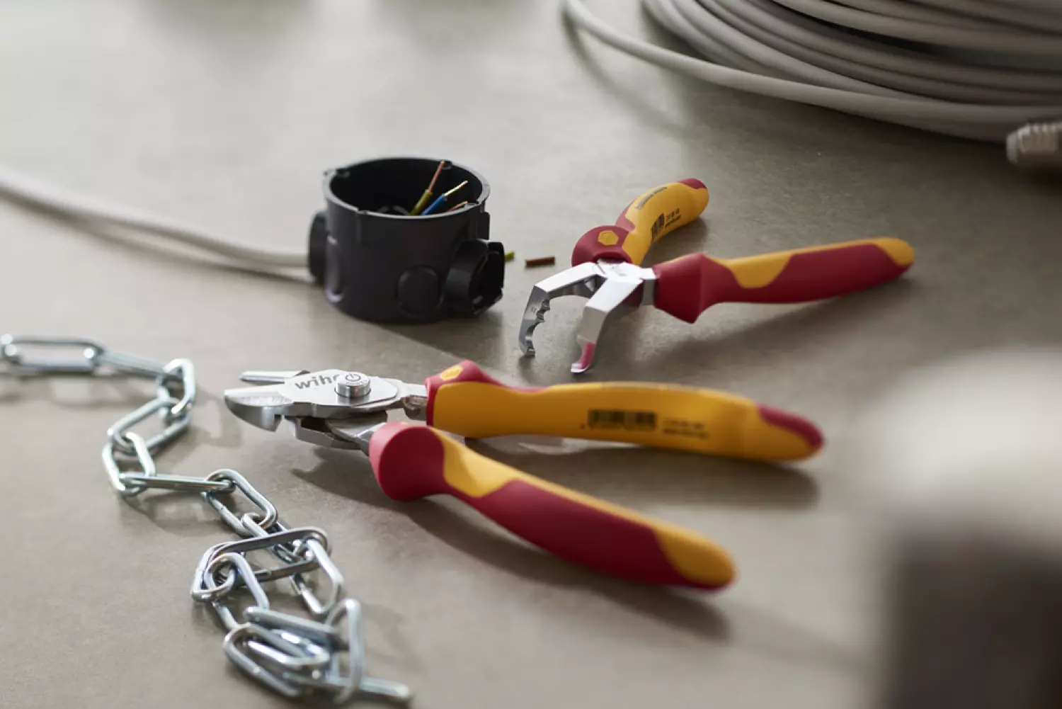 Wiha Z 18 0 06 BiCut Professional Electric - 200mm thumbnail 2