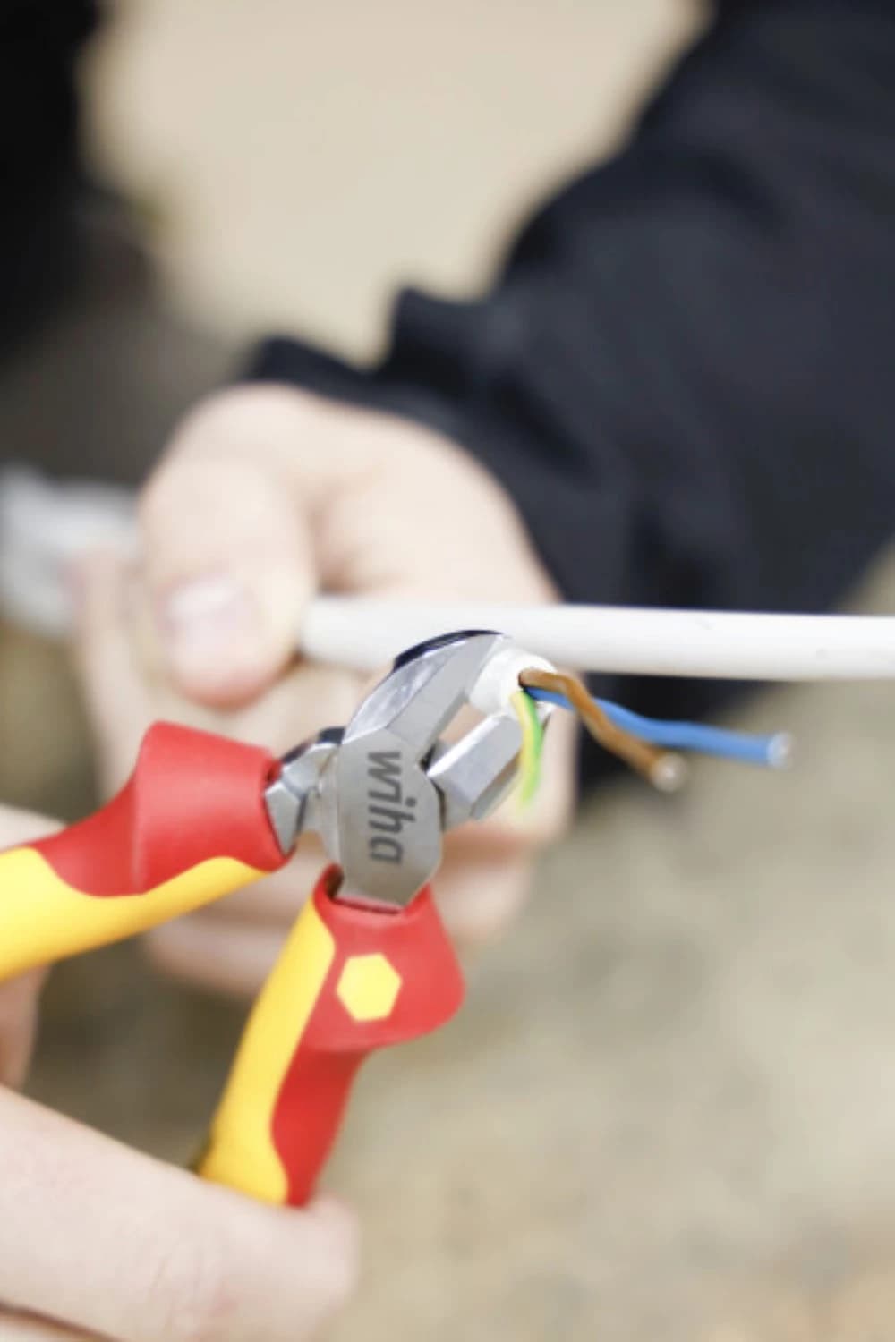 Wiha Z12118006 Professional Electric Zijkniptang Met DynamicJoint - 180mm thumbnail 3