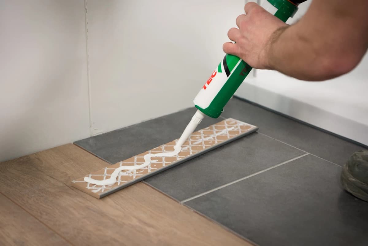 TEC7 Montagekit - Wit - Koker - 310ml (12st) thumbnail 3