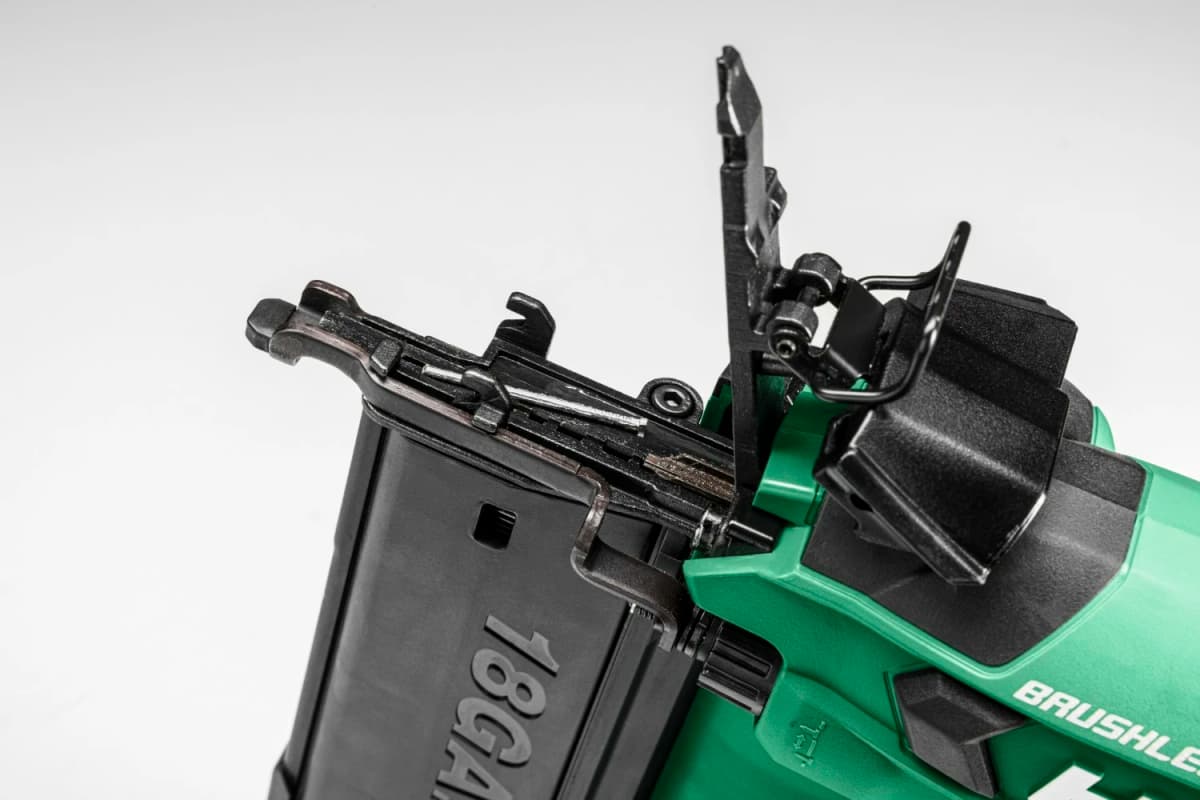 HiKOKI NT1850DAW6Z 18V Accu Spijkerapparaat Body In HSC IV Koffer - 18 Gauge thumbnail 4