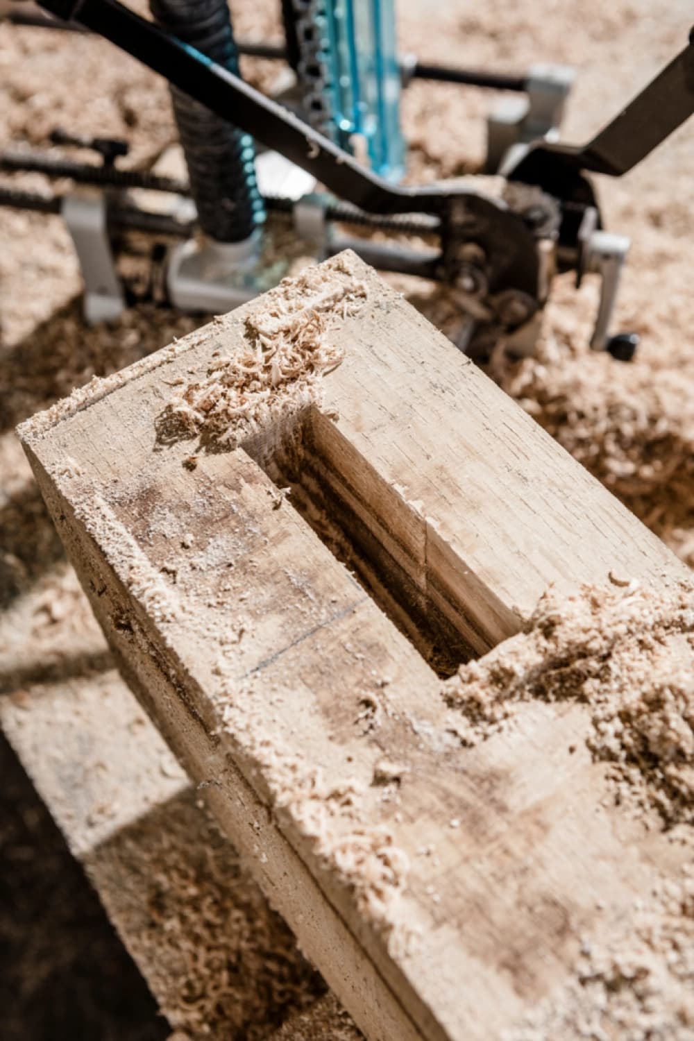 Makita 7104L Kettingfrees - 1140W thumbnail 2