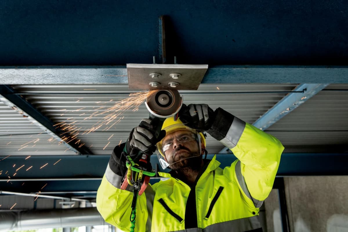 Metabo WPB 18 LT BL 11-125 Quick 18V Li-ion Accu Haakse Slijper Set (2x 5.5Ah LiHD Accu) In MetaBOX - 125 Mm thumbnail 2