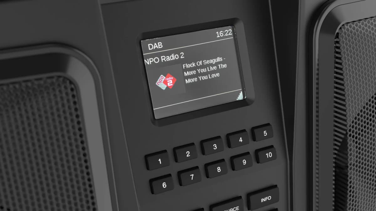 PerfectPro RB2 Rockbull Bouwradio - FM RDS / DAB+ - AUX-in - Bluetooth - Werkt Op Netstroom En Batterij thumbnail 3