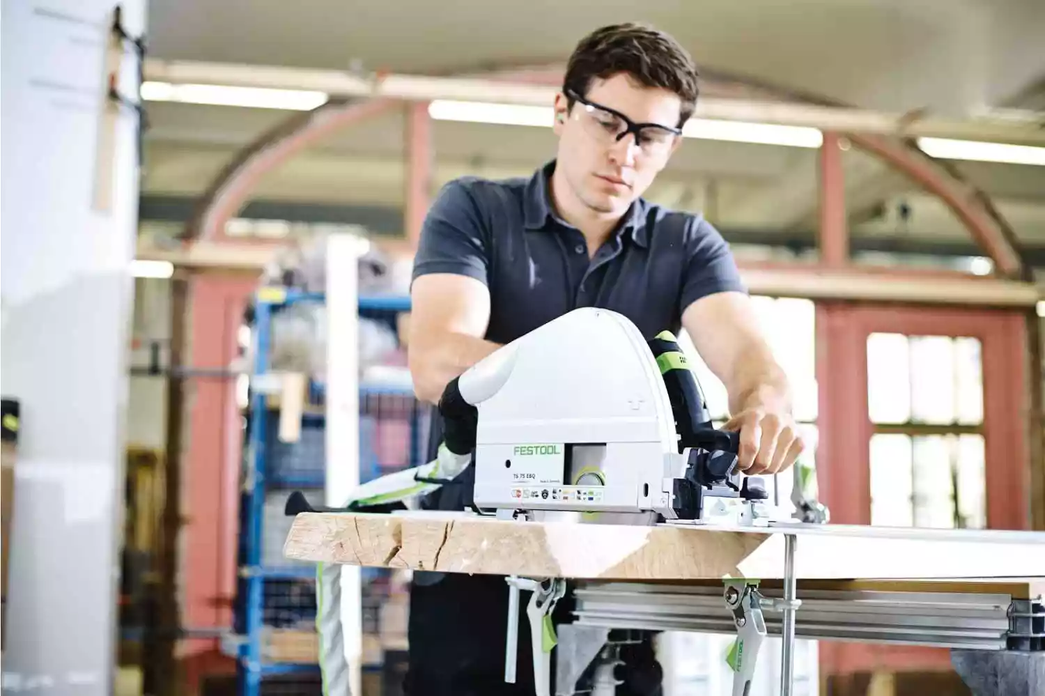 Festool TS 75 EBQ-Plus-FS Invalcirkelzaagmachine In Systainer - Incl. Geleiderail thumbnail 3