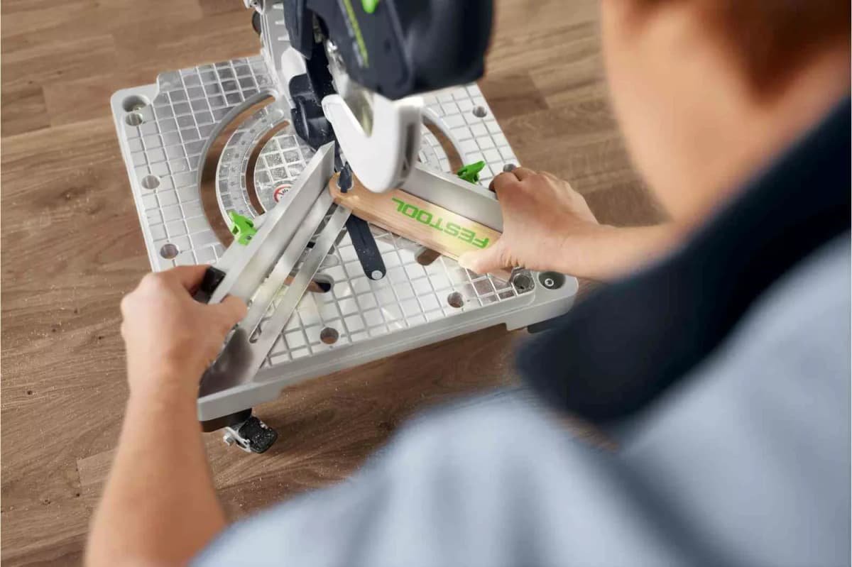 Festool SYMC 70 4,0 EBI-Plus SYMMETRIC 2x18V Accu-plintenzaag Set (2x 4.0Ah Accu) thumbnail 4