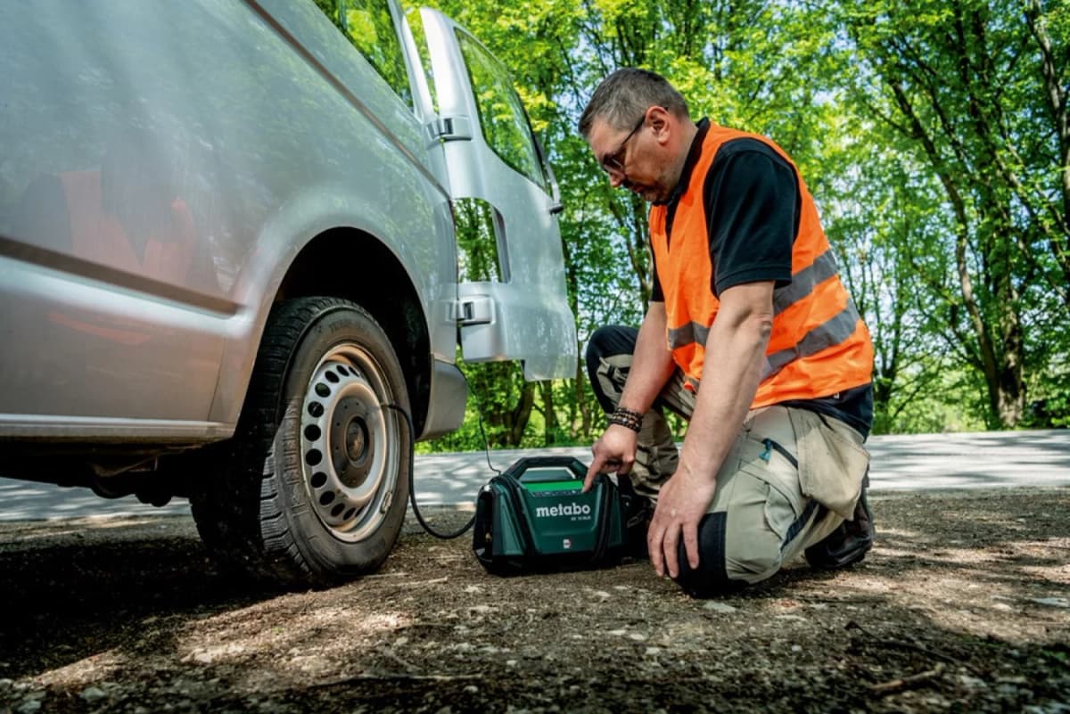 Metabo AK 18 MULTI 18V Li-ion Accu Compressor Body - 11 Bar thumbnail 2