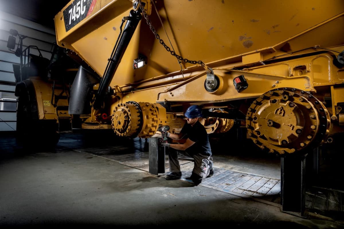 Metabo SSW 18 LTX 1750 BL 18V Li-ion Accu Slagmoersleutel Set (2x 8.0Ah LiHD Accu) In MetaBOX thumbnail 3