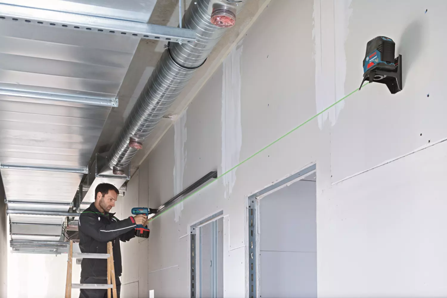 Bosch GCL 2-15 G Kruislijnlaser Met Loodlijnfunctie + Wandhouder In Koffer - 15m - Groen thumbnail 4