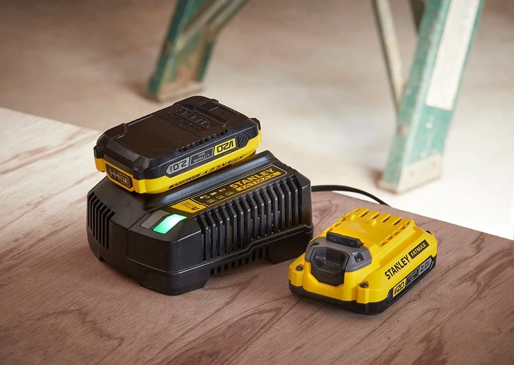 Stanley SFMCK465D2T Accu Klopboor/- Schroefmachine met slagschroefmachine 18V +2x 2,0Ah accu en lader thumbnail 6